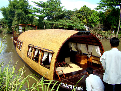 Song Xanh sampan Cruise along Mekong River